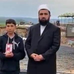 Diyarbakır'da vaazdan etkilendi: Cami taşında 12 yaşındaki Yusuf'un da nasibi var