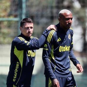 Fenerbah&ccedil;e Domenico Tedesco'suz ilk antrenmanına &ccedil;ıktı!