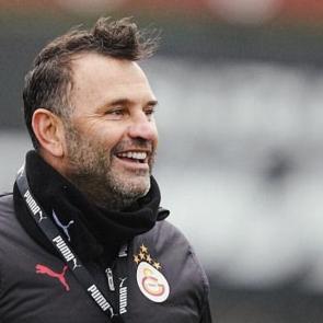 Galatasaray'a piyango vurdu! 36 yaşındaki isme &ccedil;ift haneli bonservis