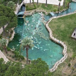 Pamukkale&rsquo;deki 2 bin 800 yıllık &ldquo;Kleopatra Havuzu&rdquo; yeniden ziyarete a&ccedil;ıldı