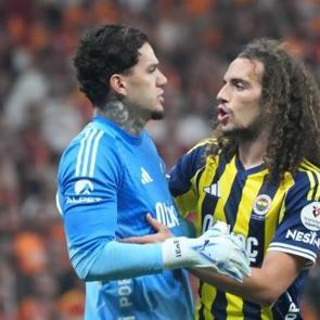 Takıma ihanetle su&ccedil;lanan Ederson'dan gece yarısı flaş paylaşım