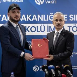Ulaştırma ve Altyapı Bakanlığı ile Sıfır Atık Vakfı arasında işbirliği protokol&uuml; imzalandı