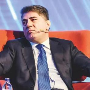 Hakan Safi, Fenerbah&ccedil;e başkan adaylığını resmen a&ccedil;ıkladı