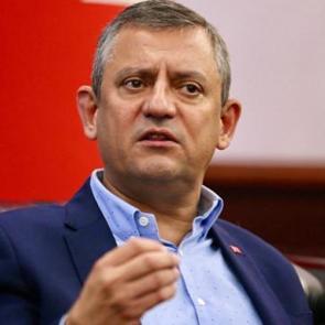 AK Parti'den &Ouml;zg&uuml;r &Ouml;zel'e sert tepki! 