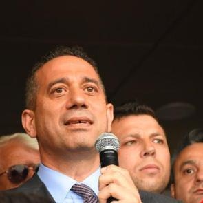 Ali Mahir Başarır'dan Burcu K&ouml;ksal'a tehdit: Onu bu sokaklarda y&uuml;r&uuml;tmeyin