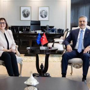 Bakan Fidan, Avrupa Komisyonu Komiseri Suica ile g&ouml;r&uuml;şt&uuml;
