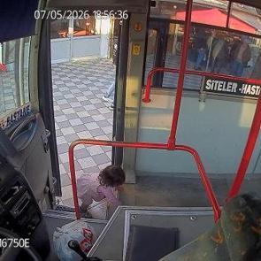 Bebek Firarda filmi ger&ccedil;ek oldu: Minik firarinin otob&uuml;s yolculuğu ağlama sesiyle son buldu