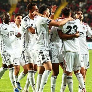Beşiktaş'ta Konyaspor yenilgisi bardağı taşırdı! Sezon biter bitmez 5 isim yolcu