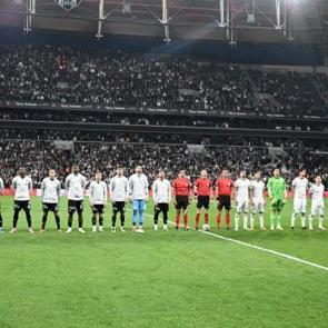 Beşiktaş taraftarından Trabzonspor ma&ccedil;ı i&ccedil;in flaş karar! 
