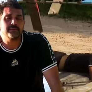 Survivor'da korku dolu anlar: Bayhan kanlar i&ccedil;inde yere yığıldı! Acun Ilıcalı a&ccedil;ıkladı