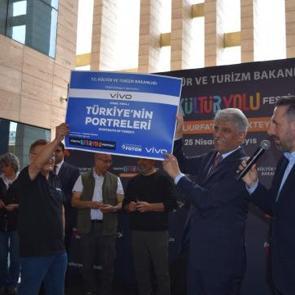 vivo, T&uuml;rkiye K&uuml;lt&uuml;r Yolu Festivali'nde mobil fotoğraf&ccedil;ılığı sanatla buluşturuyor