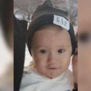 2 yaşındaki Hakan'ın kahreden &ouml;l&uuml;m&uuml;: Babasının kullandığı kamyonetin altında kaldı!