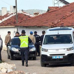 Eskişehir'de toprak cinayeti: 1 &ouml;l&uuml;, 1 yaralı 