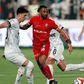 S&uuml;per Lig i&ccedil;in b&uuml;y&uuml;k d&uuml;ello! Final bileti &Ccedil;orum'da kesilecek