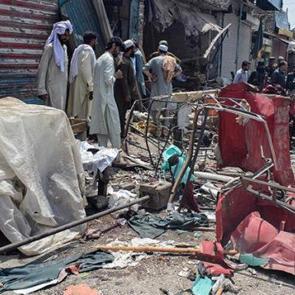 Pakistan'da patlama: Karakol yakınında dehşet anları