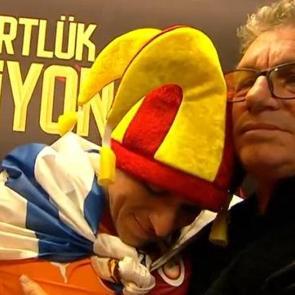 Kutlamalara damga vurdu! Torreira g&ouml;zyaşlarını tutamadı