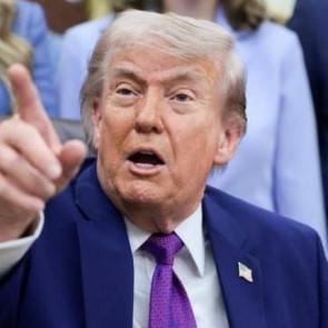 Trump &Ccedil;in ziyareti &ouml;ncesinde işareti verdi: Yardım istiyorlar, g&ouml;r&uuml;şeceğiz!