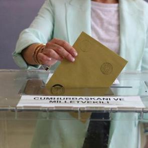 Yolsuzluklarla anılan CHP kayıplarda, AK Parti oylarını artırıyor: Yeni anket geldi