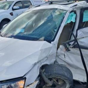 Aksaray'da otomobiller &ccedil;arpıştı: 1 &ouml;l&uuml;, 2 ağır yaralı