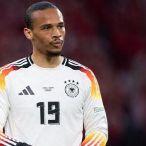 Leroy Sane tercihi efsane futbolcuyu &ccedil;ileden &ccedil;ıkardı!