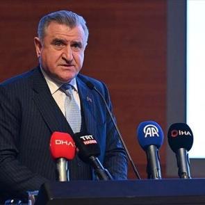 Bakan Bak'tan Dursun &Ouml;zbek'e tebrik