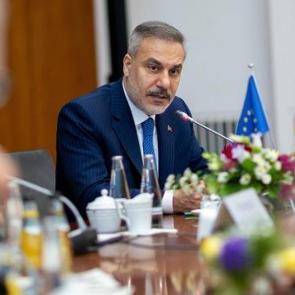 Bakan Fidan'dan ABD ve İran'a uyarı: Savaşın &ccedil;ok ciddi sonu&ccedil;ları olacak!