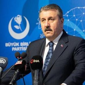 Destici: T&uuml;rk tarihinin en &ouml;nemli d&ouml;n&uuml;m noktalarından biri