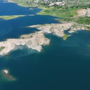 Maldivler değil Diyarbakır! Kralkızı Baraj G&ouml;l&uuml; turkuaz sularıyla mest etti