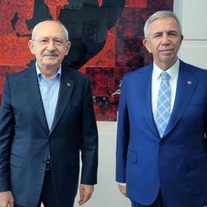 Mansur Yavaş'tan dikkat &ccedil;eken 'Kurultay' &ccedil;ıkışı!