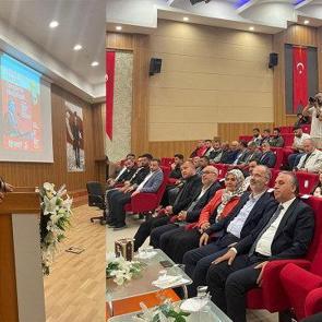 Necip Fazıl&rsquo;ın gen&ccedil;lik tasavvuru Kayseri &Uuml;niversitesi&rsquo;nde konuşuldu