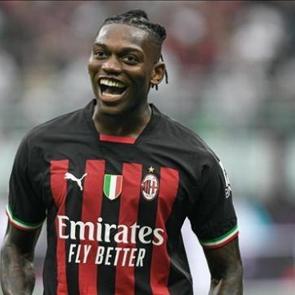 Fenerbah&ccedil;e'nin istediği Rafael Leao'ya Galatasaray'dan &ccedil;ılgın teklif! 