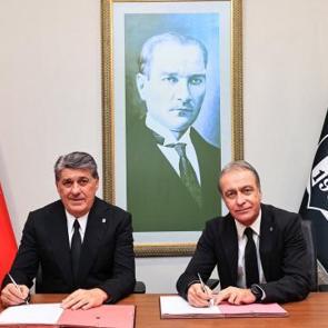 Resmi a&ccedil;ıklama geldi! Beşiktaş'ta 2. &Ouml;nder &Ouml;zen d&ouml;nemi: Hocayı da belirleyecek