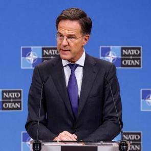 Rutte'den T&uuml;rkiye &ouml;vg&uuml;s&uuml;: Harika bir &ouml;rnek