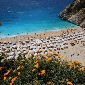 Kaş&rsquo;ın incisi Kaputaş Plajı, Avrupa&rsquo;nın en iyileri listesinde ilk 10&rsquo;a girdi