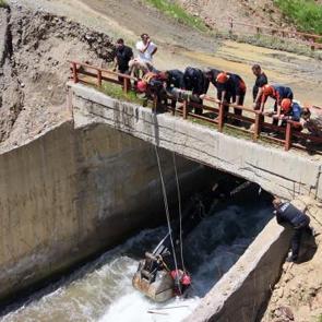 Acı haber bayram g&uuml;n&uuml; geldi! 8 g&uuml;nd&uuml;r aranan G&uuml;lsima Yıldız'ın cansız bedenine ulaşıldı 