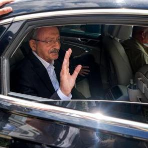 Kılı&ccedil;daroğlu'ndan yeni a&ccedil;ıklama! &Ouml;zg&uuml;r &Ouml;zel'e &ccedil;ifte şok! İmamoğlu iddiası