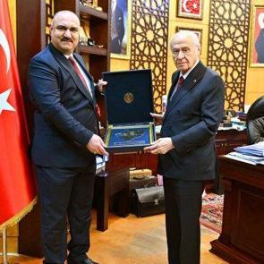 Devlet Bah&ccedil;eli, Kerk&uuml;k'&uuml;n ilk T&uuml;rkmen valisini kabul etti