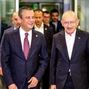 &Ouml;zg&uuml;r &Ouml;zel'den CHP i&ccedil;in bomba teklif! Kılı&ccedil;daroğlu cephesinden jet hızında yanıt