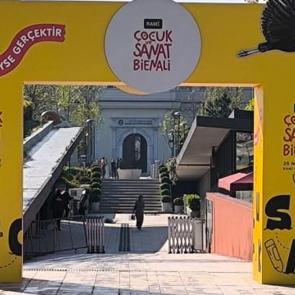 Rami &Ccedil;ocuk ve Sanat Bienali&rsquo;ne yoğun ilgi: 350 bini ge&ccedil;ti!