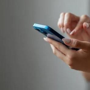 D&uuml;nyanın en pahalı telefon numarası satıldı