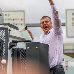 &Ouml;zg&uuml;r &Ouml;zel son kozunu oynuyor! Ortalığı karıştıracak 'kaos' plan...