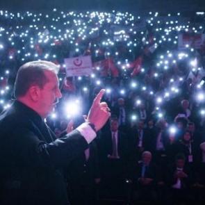 B&uuml;y&uuml;k Birlik Partisi'nde se&ccedil;im g&uuml;n&uuml;: Mustafa Destici ile 'yola devam' kararı
