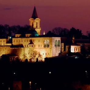 İstanbul&rsquo;un tarihi hazinesi gece de g&ouml;r&uuml;lebilecek: Topkapı Sarayı&rsquo;nda yeni sezon başlıyor