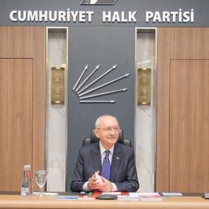 Kılı&ccedil;daroğlu başkanlığında ilk MYK toplantısı: S&ouml;zc&uuml; Sarı'dan grup toplantısı a&ccedil;ıklaması