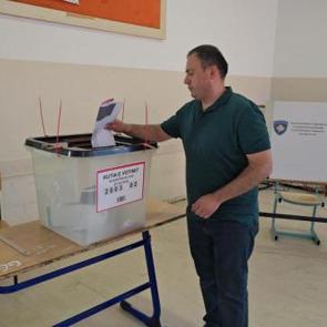 Kosova'da se&ccedil;im g&uuml;n&uuml;: 18 ayda 3. kez sandıklar kuruldu