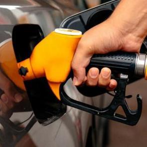 Pompaya yansıyacak: Brent petrol d&uuml;şt&uuml;! İşte g&uuml;ncel akaryakıt fiyatları
