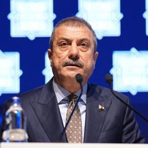 Finansın zirvesinde g&uuml;&ccedil;l&uuml; bankacılık ve enflasyonla m&uuml;cadele mesajı