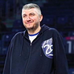Anadolu Efes'in acı g&uuml;n&uuml;! Serhat G&uuml;neş hayatını kaybetti