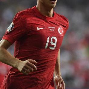 Beşiktaş milli golc&uuml;n&uuml;n peşinde! 15 milyon Euro istiyorlar