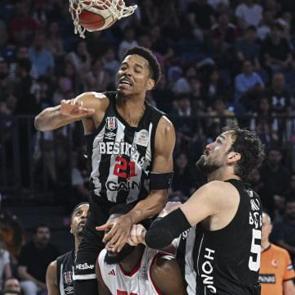 Beşiktaş'ın Fenerbah&ccedil;e ma&ccedil;larını oynayacağı salon belli oldu!